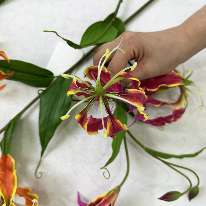 GNW Rose Red Artificial Gloriosa Lily Real Touch LZ-224-1 - Image 2