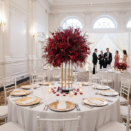 High End Wedding Table Runner with Crystal Centerpieces Events Decoration